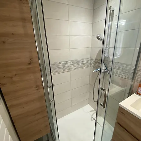 아파트 Tres Joli T2 Terrasse, Parking Cap 300m Richelieu *